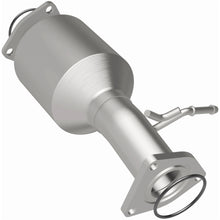 Load image into Gallery viewer, MagnaFlow Exhaust Products 21-293 OEM Grade Direct-Fit Catalytic Converter for Select Honda CR-V