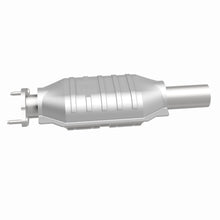 Load image into Gallery viewer, MagnaFlow Exhaust Products 25206 HM Grade Direct-Fit Catalytic Converter for Select Ford Fusion, Lincoln Zephyr, Mercury Milan