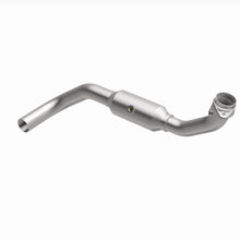 Load image into Gallery viewer, MagnaFlow Exhaust Products 4651412 California CARB Direct-Fit Catalytic Converter for Select Ford Expedition