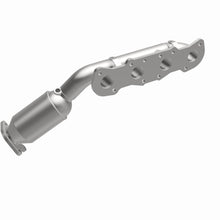 Load image into Gallery viewer, MagnaFlow Exhaust Products 22-092 OEM Grade Manifold Catalytic Converter for Select Hyundai Equus, Hyundai Genesis, Kia K900