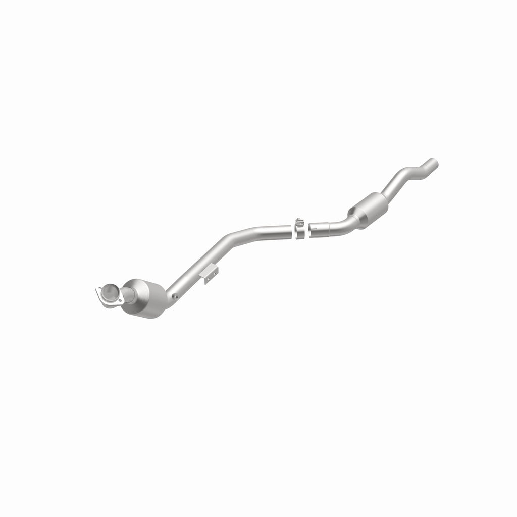 MagnaFlow Exhaust Products 51645 OEM Grade Direct-Fit Catalytic Converter for Select Mercedes-Benz E350