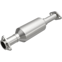 Load image into Gallery viewer, MagnaFlow Exhaust Products 3391619 California CARB Direct-Fit Catalytic Converter for Select Suzuki Sidekick
