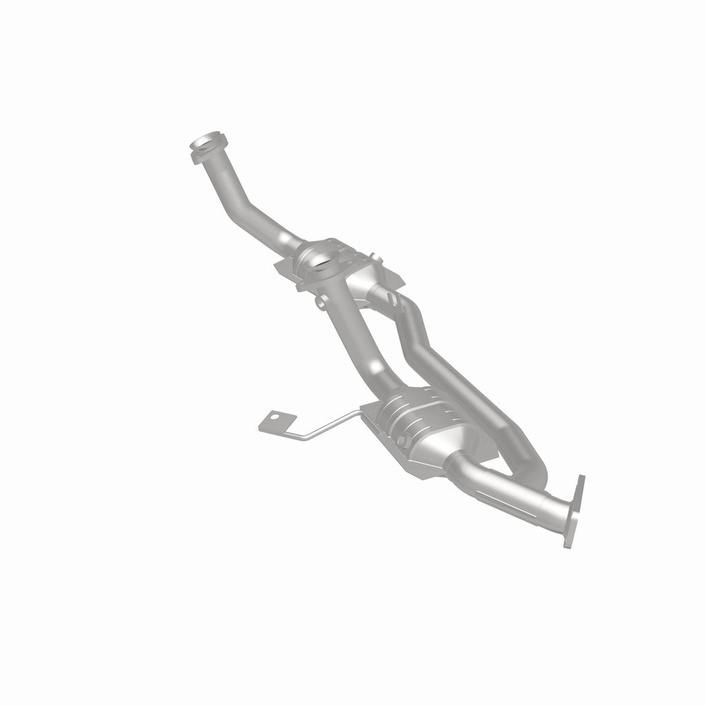 MagnaFlow Exhaust Products 49079 OEM Grade Direct-Fit Catalytic Converter for Select Ford Freestar, Mercury Monterey