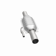 Load image into Gallery viewer, MagnaFlow Exhaust Products 3391223 California CARB Direct-Fit Catalytic Converter for Select Dodge Ram 2500, Dodge Ram