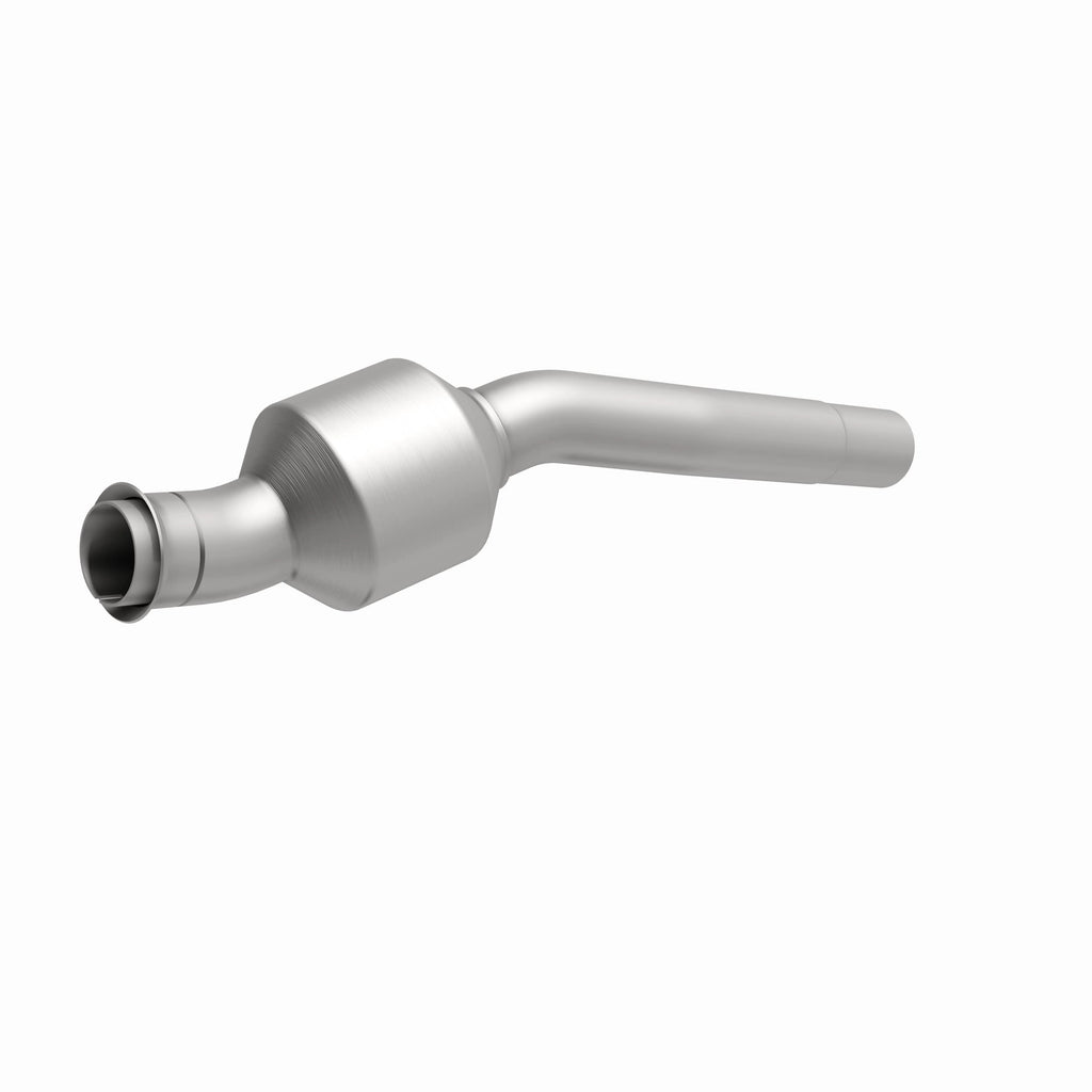 MagnaFlow Exhaust Products 51637 OEM Grade Direct-Fit Catalytic Converter for Select Audi A3, Volkswagen Beetle, Volkswagen Golf, Volkswagen Jetta