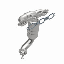 Load image into Gallery viewer, MagnaFlow Exhaust Products 51394 OEM Grade Manifold Catalytic Converter for Select Chrysler Pacifica, Chrysler Sebring, Chrysler Town &amp; Country, Dodge Avenger, Dodge Grand Caravan, Dodge Journey, Volkswagen Routan
