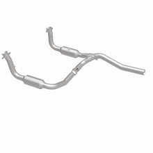 Load image into Gallery viewer, MagnaFlow Exhaust Products 5551148 California CARB Direct-Fit Catalytic Converter for Select Dodge Nitro, Jeep Liberty