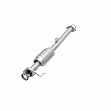Load image into Gallery viewer, MagnaFlow Exhaust Products 441020 California CARB Direct-Fit Catalytic Converter for Select Chevrolet Tracker, Suzuki Vitara