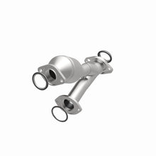 Load image into Gallery viewer, MagnaFlow Exhaust Products 49507 OEM Grade Direct-Fit Catalytic Converter for Select Lexus RX300, Toyota Highlander
