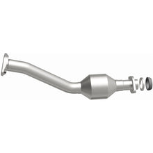 Load image into Gallery viewer, MagnaFlow Exhaust Products 52110 OEM Grade Direct-Fit Catalytic Converter for Select Nissan Juke