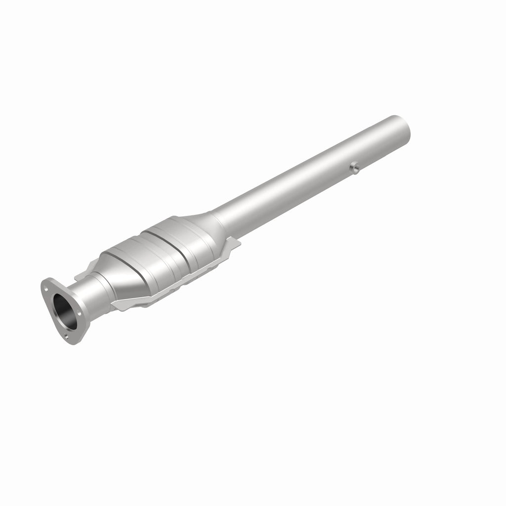 MagnaFlow Exhaust Products 23204 HM Grade Direct-Fit Catalytic Converter for Select Ford E-250 Econoline, Ford E-450 Econoline Super Duty, Ford Econoline Super Duty