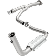Load image into Gallery viewer, MagnaFlow Exhaust Products 49582 OEM Grade Direct-Fit Catalytic Converter for Select Jeep Liberty