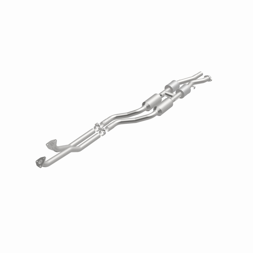 MagnaFlow Exhaust Products 24021 HM Grade Direct-Fit Catalytic Converter for Select BMW 328i, BMW 328is, BMW M3