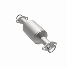 Load image into Gallery viewer, MagnaFlow Exhaust Products 3391884 California CARB Direct-Fit Catalytic Converter for Select Toyota 4Runner, Toyota Pickup