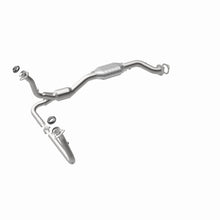 Load image into Gallery viewer, MagnaFlow Exhaust Products 23139 HM Grade Direct-Fit Catalytic Converter for Select Chevrolet Blazer