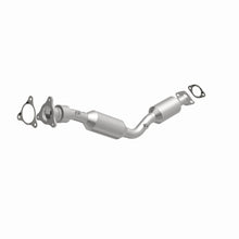 Load image into Gallery viewer, MagnaFlow Exhaust Products 5631958 California CARB Direct-Fit Catalytic Converter for Select Chevrolet Cobalt, Pontiac G5