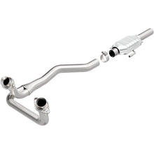 Load image into Gallery viewer, MagnaFlow Exhaust Products 93314 Standard Grade Direct-Fit Catalytic Converter for Select Ford E-150 Econoline, Ford E-150 Econoline Club Wagon, Ford E-250 Econoline
