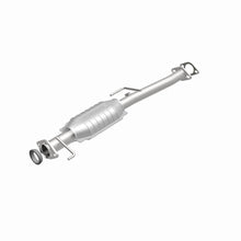 Load image into Gallery viewer, MagnaFlow Exhaust Products 22626 HM Grade Direct-Fit Catalytic Converter for Select Chevrolet Tracker, Geo Tracker, Suzuki Sidekick, Suzuki X-90