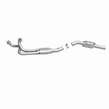 Load image into Gallery viewer, MagnaFlow Exhaust Products 447254 California CARB Direct-Fit Catalytic Converter for Select Ford E-150 Econoline, Ford E-350 Econoline
