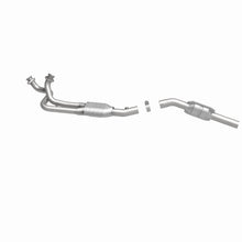 Load image into Gallery viewer, MagnaFlow Exhaust Products 447254 California CARB Direct-Fit Catalytic Converter for Select Ford E-150 Econoline, Ford E-350 Econoline