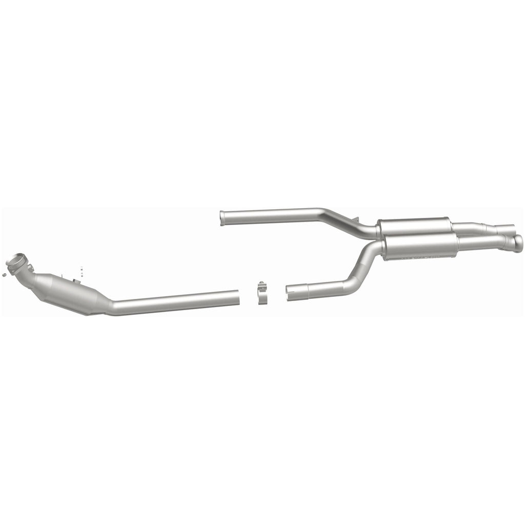 MagnaFlow Exhaust Products 52996 OEM Grade Direct-Fit Catalytic Converter for Select Mercedes-Benz E400