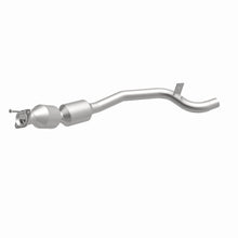 Load image into Gallery viewer, MagnaFlow Exhaust Products 21-608 OEM Grade Direct-Fit Catalytic Converter for Select Land Rover Range Rover, Land Rover Range Rover Sport