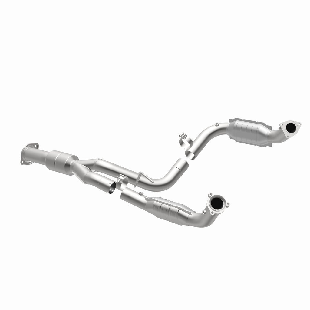 MagnaFlow Exhaust Products 51812 OEM Grade Direct-Fit Catalytic Converter for Select Chevrolet Silverado HD, Chevrolet Silverado HD, GMC Sierra HD, GMC Sierra HD