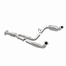 Load image into Gallery viewer, MagnaFlow Exhaust Products 51812 OEM Grade Direct-Fit Catalytic Converter for Select Chevrolet Silverado HD, Chevrolet Silverado HD, GMC Sierra HD, GMC Sierra HD
