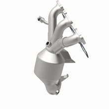 Load image into Gallery viewer, MagnaFlow Exhaust Products 5531388 California CARB Manifold Catalytic Converter for Select Ford Fusion, Lincoln Zephyr, Mercury Milan