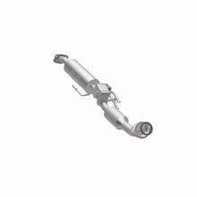 Load image into Gallery viewer, MagnaFlow Exhaust Products 280468 OEM Grade Direct-Fit Catalytic Converter for Select Toyota Prius, Toyota Prius AWD-e, Toyota Prius Prime