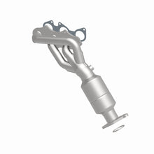 Load image into Gallery viewer, MagnaFlow Exhaust Products 5481198 California CARB Manifold Catalytic Converter for Select Toyota 4Runner, Toyota FJ Cruiser