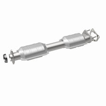 Load image into Gallery viewer, MagnaFlow Exhaust Products 333388 California CARB Direct-Fit Catalytic Converter for Select Ford Bronco II, Ford Explorer, Ford Ranger, Mazda Navajo
