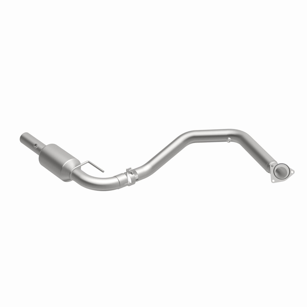 MagnaFlow Exhaust Products 280427 OEM Grade Direct-Fit Catalytic Converter for Select Chevrolet Express 4500, GMC Savana