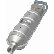 Load image into Gallery viewer, MagnaFlow Exhaust Products 55213 Standard Grade Direct-Fit Catalytic Converter for Select Ford E-250 Econoline, Ford E-250 Econoline Club Wagon, Ford E-350 Econoline, Ford E-350 Econoline Club Wagon, Ford F-250, Ford F-250 HD, Ford F-350
