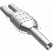 Load image into Gallery viewer, MagnaFlow Exhaust Products 23286 HM Grade Direct-Fit Catalytic Converter for Select Chrysler Concorde, Dodge Intrepid, Eagle Vision