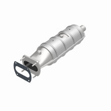 Load image into Gallery viewer, MagnaFlow Exhaust Products 55213 Standard Grade Direct-Fit Catalytic Converter for Select Ford E-250 Econoline, Ford E-250 Econoline Club Wagon, Ford E-350 Econoline, Ford E-350 Econoline Club Wagon, Ford F-250, Ford F-250 HD, Ford F-350