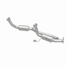 Load image into Gallery viewer, MagnaFlow Exhaust Products 4551079 California CARB Direct-Fit Catalytic Converter for Select Ford Freestar, Mercury Monterey