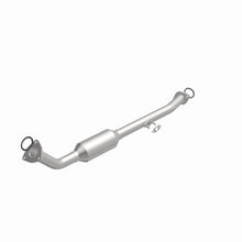 Load image into Gallery viewer, MagnaFlow Exhaust Products 4551061 California CARB Direct-Fit Catalytic Converter for Select Toyota Sequoia