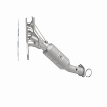 Load image into Gallery viewer, MagnaFlow Exhaust Products 49233 OEM Grade Manifold Catalytic Converter for Select Ford Fusion, Mercury Milan