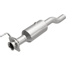 Load image into Gallery viewer, MagnaFlow Exhaust Products 280440 OEM Grade Direct-Fit Catalytic Converter for Select Ford F-350 Super Duty, Ford F-450 Super Duty, Ford F-550 Super Duty