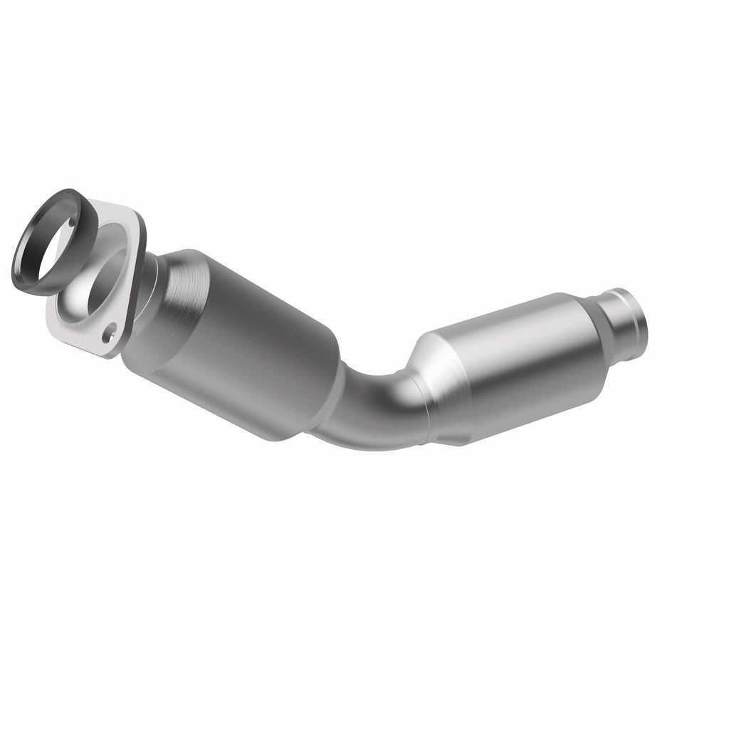 MagnaFlow Exhaust Products 52456 OEM Grade Semi-Direct Fit Catalytic Converter for Select Lexus CT200h, Toyota Prius V