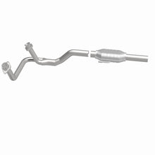 Load image into Gallery viewer, MagnaFlow Exhaust Products 93316 Standard Grade Direct-Fit Catalytic Converter for Select Ford E-150 Econoline, Ford E-150 Econoline Club Wagon, Ford E-250 Econoline, Ford E-250 Econoline Club Wagon, Ford E-350 Econoline, Ford E-350 Econoline Club Wagon