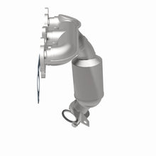 Load image into Gallery viewer, MagnaFlow Exhaust Products 5582833 California CARB Manifold Catalytic Converter for Select Lexus RX330, Toyota Highlander, Toyota Sienna