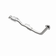 Load image into Gallery viewer, MagnaFlow Exhaust Products 441769 California CARB Direct-Fit Catalytic Converter for Select Toyota Camry