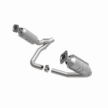 Load image into Gallery viewer, MagnaFlow Exhaust Products 24397 HM Grade Direct-Fit Catalytic Converter for Select Dodge Dakota, Mitsubishi Raider
