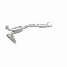 Load image into Gallery viewer, MagnaFlow Exhaust Products 93423 Standard Grade Direct-Fit Catalytic Converter for Select Ford E-150 Econoline, Ford E-150 Econoline Club Wagon