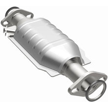 Load image into Gallery viewer, MagnaFlow Exhaust Products 23895 Standard Grade Direct-Fit Catalytic Converter for Select Toyota Pickup