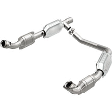 Load image into Gallery viewer, MagnaFlow Exhaust Products 49439 OEM Grade Direct-Fit Catalytic Converter for Select Ford E-150, Ford E-150 Club Wagon, Ford E-250, Ford E-350 Club Wagon, Ford E-350 Super Duty, Ford E-450 Super Duty