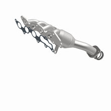 Load image into Gallery viewer, MagnaFlow Exhaust Products 5631851 California CARB Manifold Catalytic Converter for Select Mazda 6