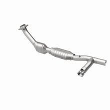 Load image into Gallery viewer, MagnaFlow Exhaust Products 51792 OEM Grade Direct-Fit Catalytic Converter for Select Ford Expedition, Ford F-150, Lincoln Navigator